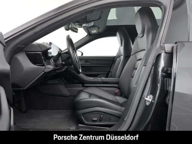 Porsche Taycan 4 Cross Turismo