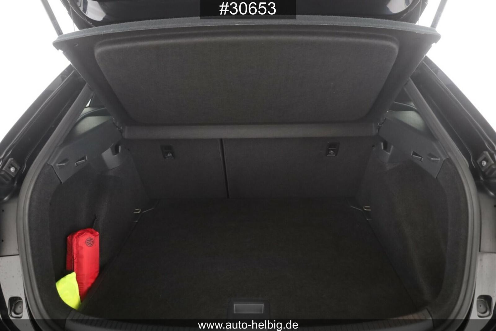 Volkswagen Taigo 1.0 TSI R-Line