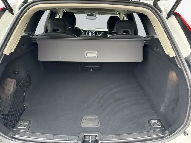 Volvo XC60 AWD Core