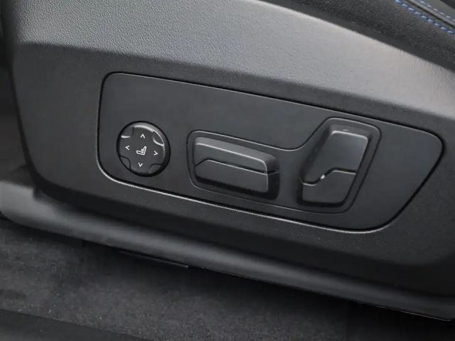 BMW 225 Sedan xDrive