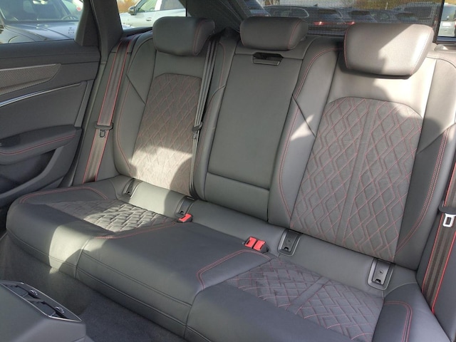 Audi S6 Avant Quattro