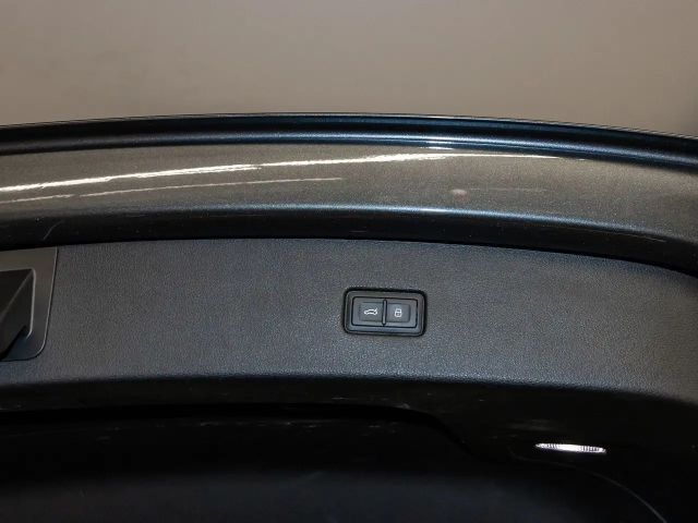 Audi Q5 55 TFSI Hybride Quattro S-Line