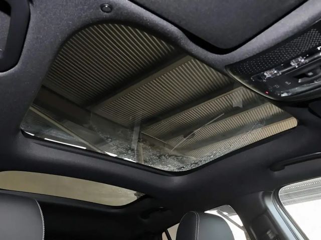 Mercedes-Benz GLA 200 AMG Line