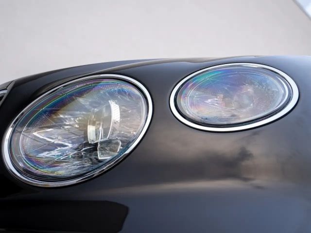 Bentley Bentayga Speed / Akrapovic Titan Auspuffanlage