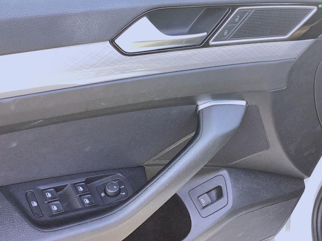 Volkswagen Passat 2.0 TDI Business DSG Variant