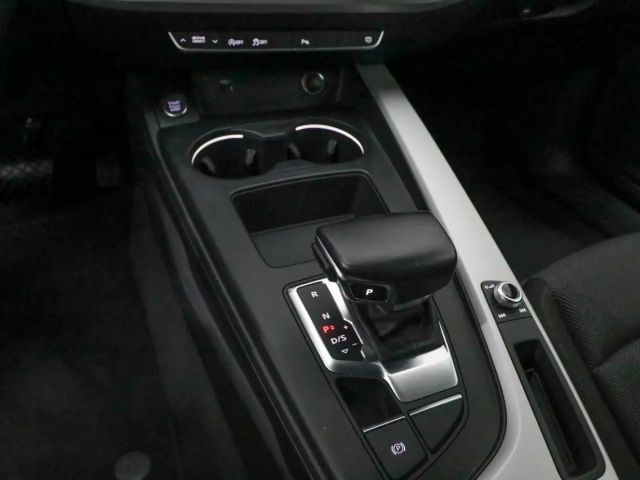 Audi A4 45 TFSI Quattro S-Tronic