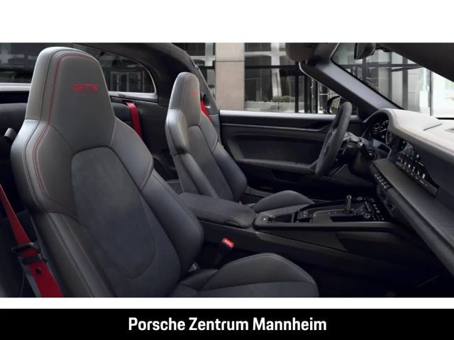 Porsche 992 4 Coupé GTS Targa