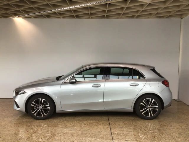 Mercedes-Benz A 180 Progressive