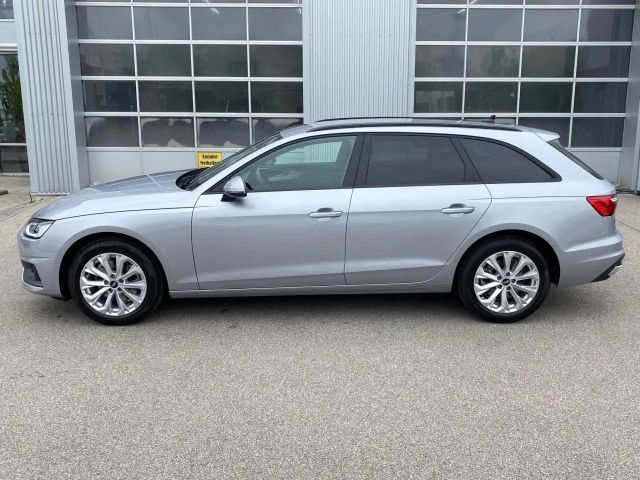 Audi A4 35 TFSI Avant S-Tronic