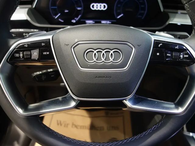 Audi Q8 e-tron 55 Business Quattro