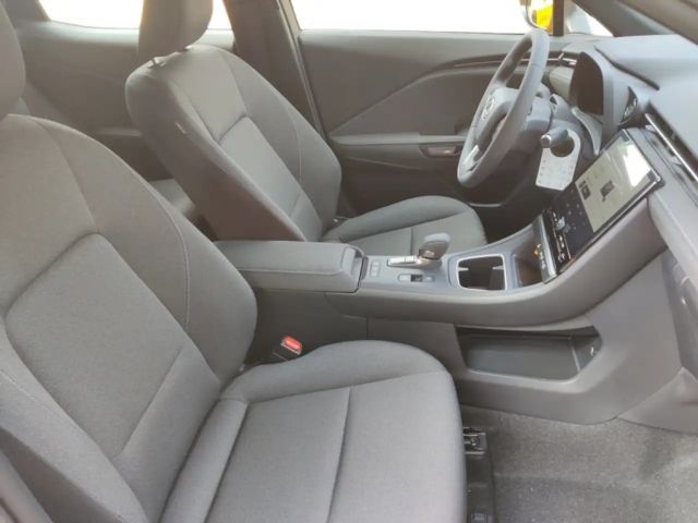 Lexus LBX FWD *LED*CAM*CarPlay*SHZ*PDC*Spurhalteass*