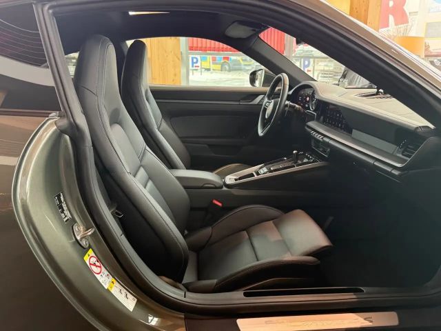 Porsche 992 4S Carrera Coupé