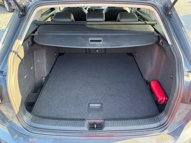 Volkswagen Golf 1.5 TSI Golf VIII