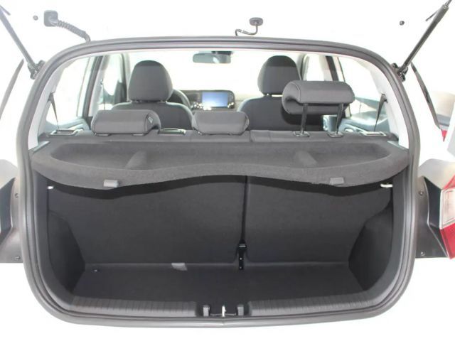 Hyundai i10 1.0 2WD Trend