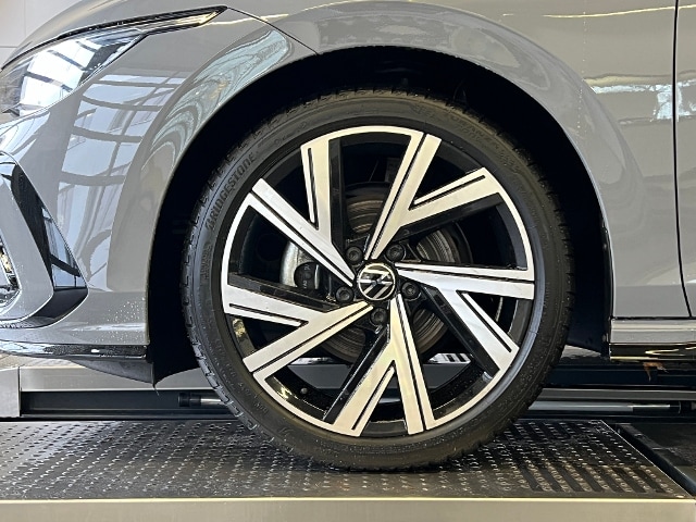 Volkswagen Golf 1.5 eTSI DSG Golf VIII Variant