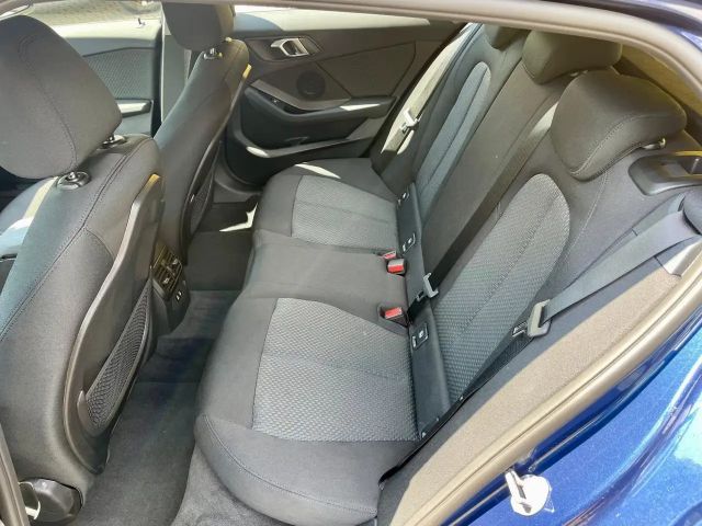 BMW 116 116i Advantage pakket Sedan