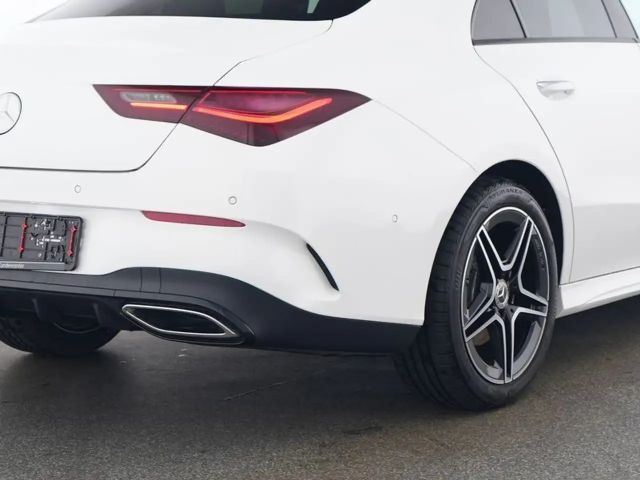 Mercedes-Benz CLA 200 AMG Line Coupé