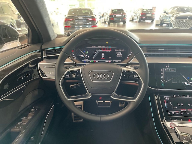 Audi S8 Quattro