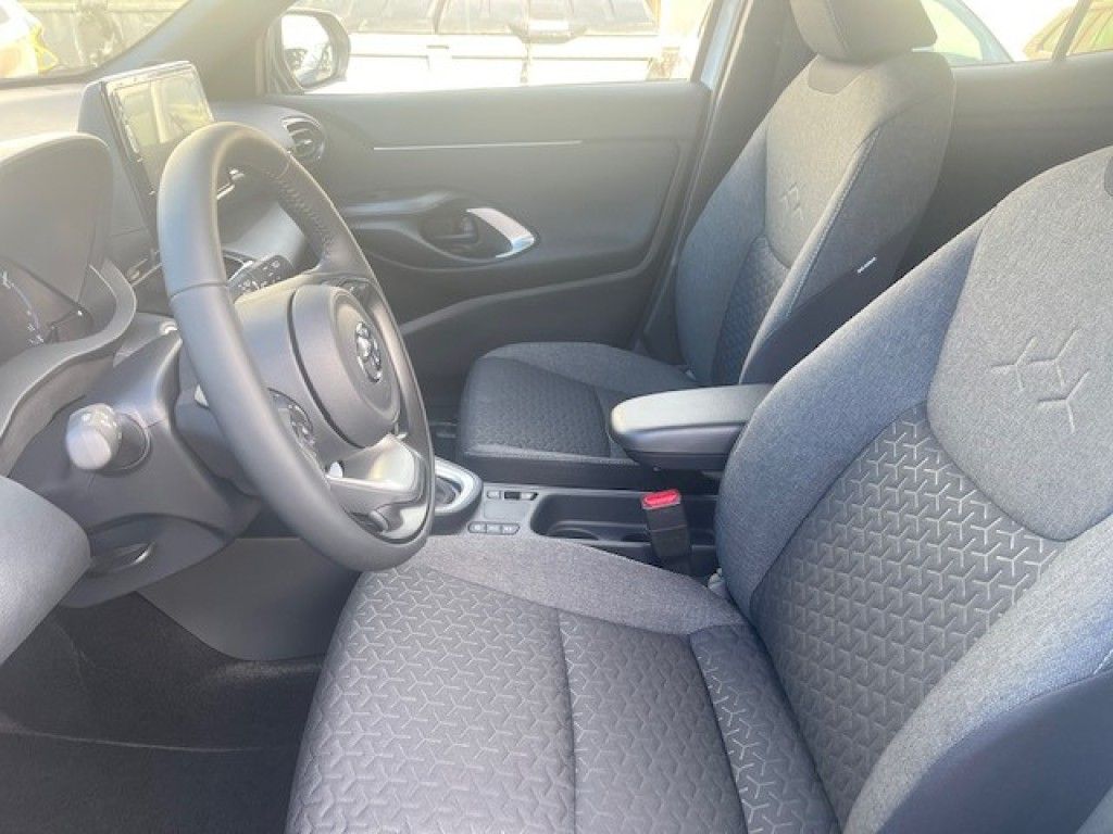 Toyota Yaris Cross 4x2 5-deurs Plus