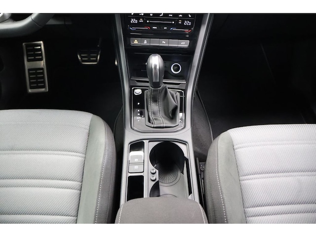 Volkswagen Touran 1.5 TSI DSG R-Line