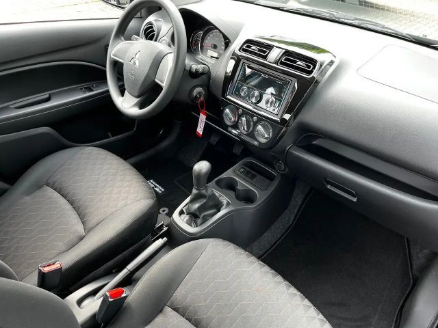 Mitsubishi Space Star Star