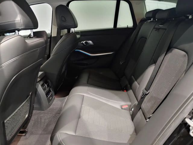 BMW 320 320e Sport Line xDrive