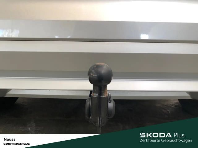 Skoda Kamiq SCOUTLINE TSI DSG AHK SITZHEIZUNG EINPARKHILFE NAV