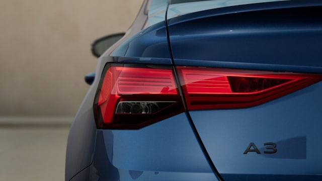 Audi A3 30 TFSI S-Line S-Tronic Sedan