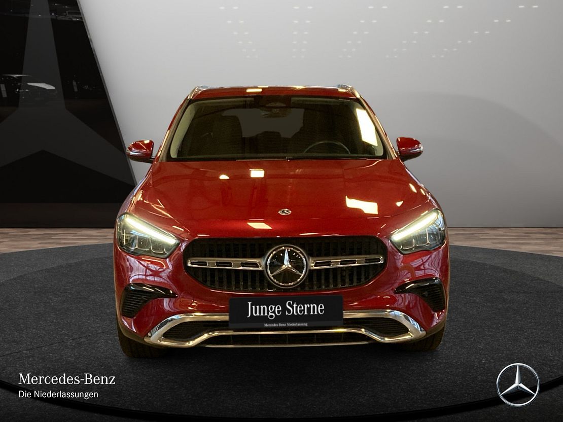 Mercedes-Benz GLA 250 4MATIC Progressive