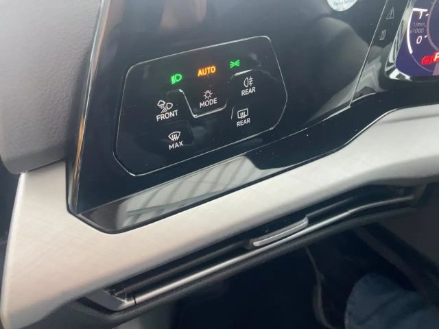 Volkswagen Golf DSG Golf VIII Life Variant