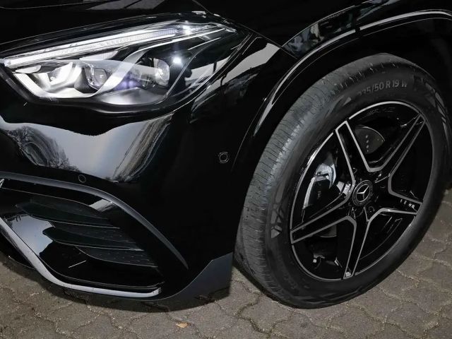 Mercedes-Benz GLA 200 AMG Line