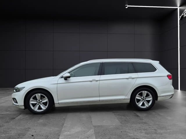 Volkswagen Passat DSG Elegance Elegance Variant