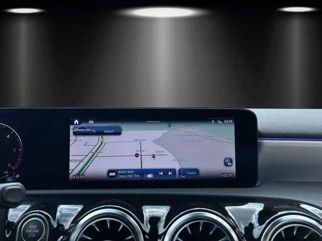 Mercedes-Benz A 220 A 220 d AMG Line