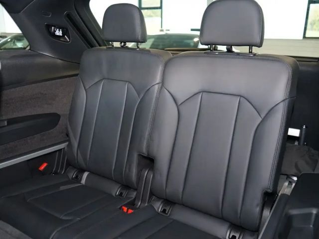Audi SQ7 TFSI | Pano | Carbon | HuD | B&O | Nardograu