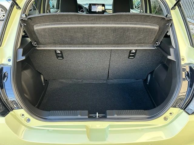 Suzuki Swift Flash Hybrid