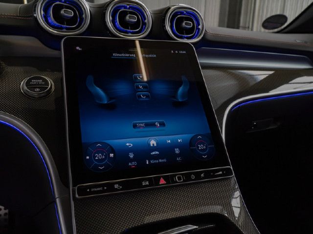 Mercedes-Benz C 200 AMG Line Sedan