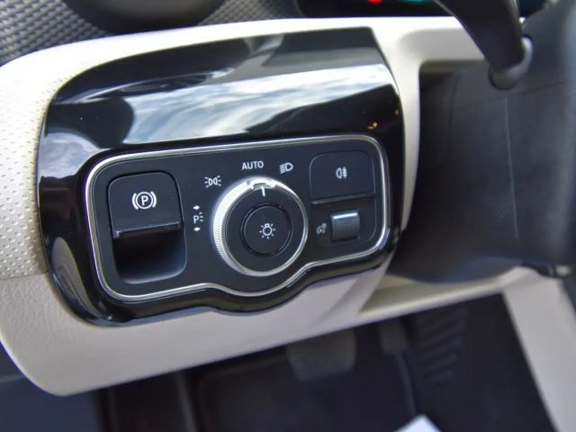 Mercedes-Benz A 220 A 220 d Hatchback Style