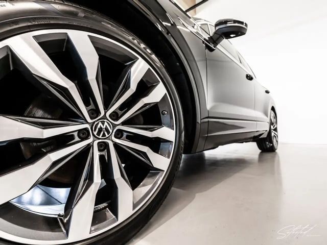 Volkswagen Touareg 4Motion R-Line