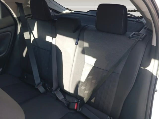 Toyota Yaris Hybride Team D