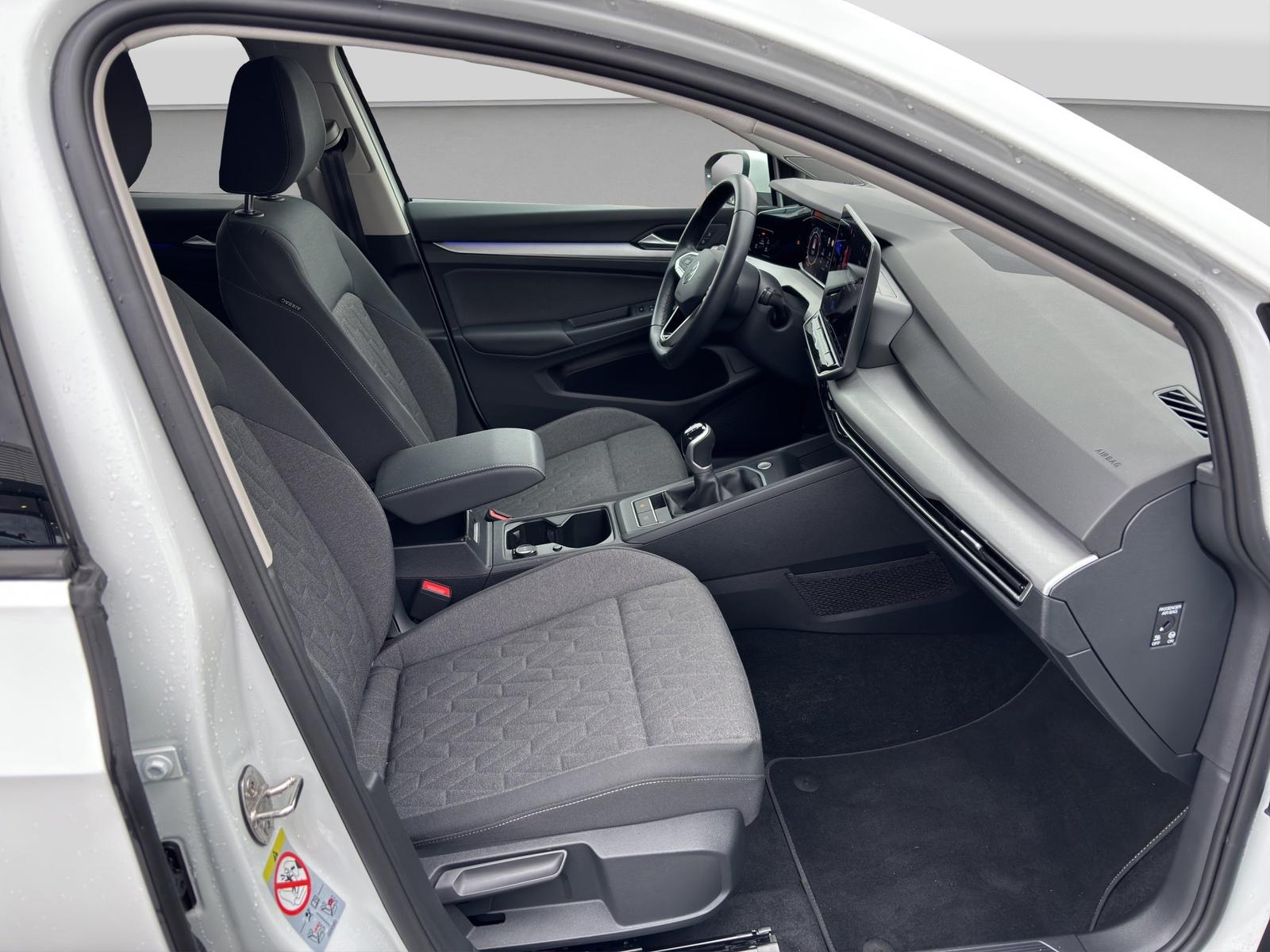 Volkswagen Golf 1.5 TSI Life Variant