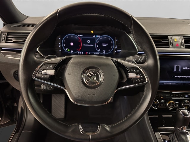 Skoda Superb 2.0 TDI Combi