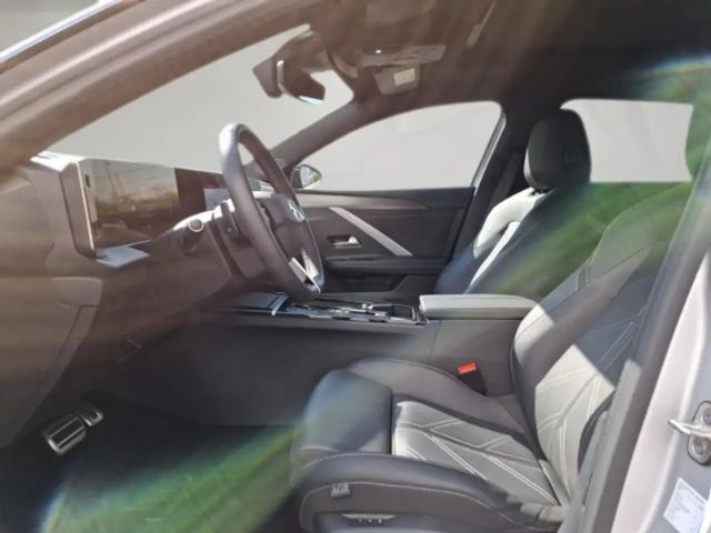 Opel Astra Sports Tourer Ultimate