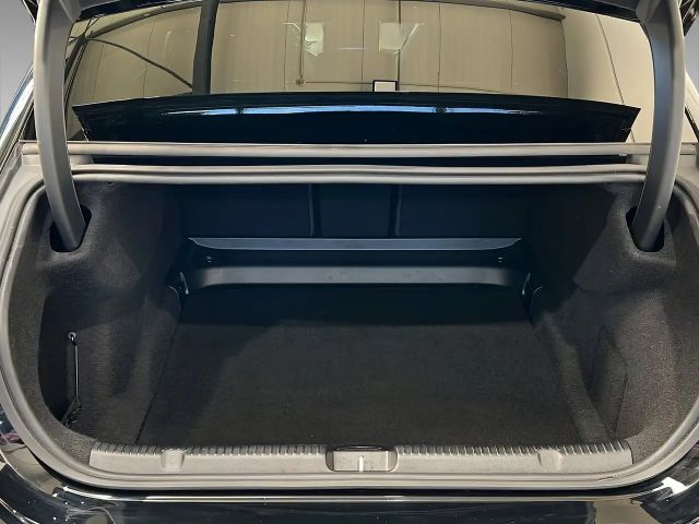 Mercedes-Benz EQE 350 AMG Line Sedan