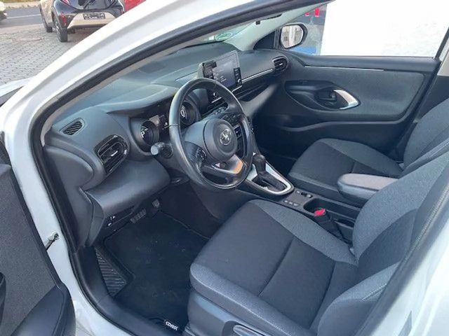 Toyota Yaris Hatchback Hybride Team D