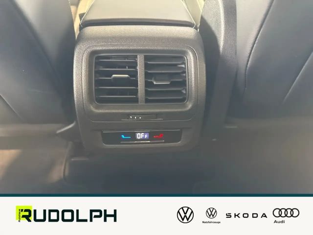 Volkswagen Touran 1.5 TSI DSG