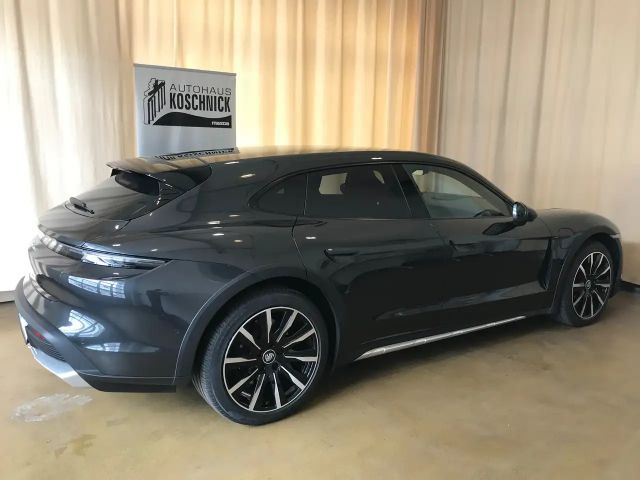Porsche Taycan 4 Cross Turismo