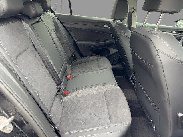 Volkswagen Golf 1.5 eTSI DSG Style