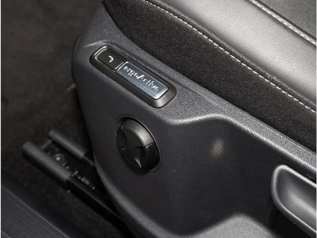 Volkswagen T-Roc DSG R-Line