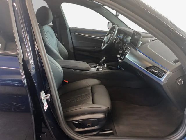 BMW 530 530e Touring