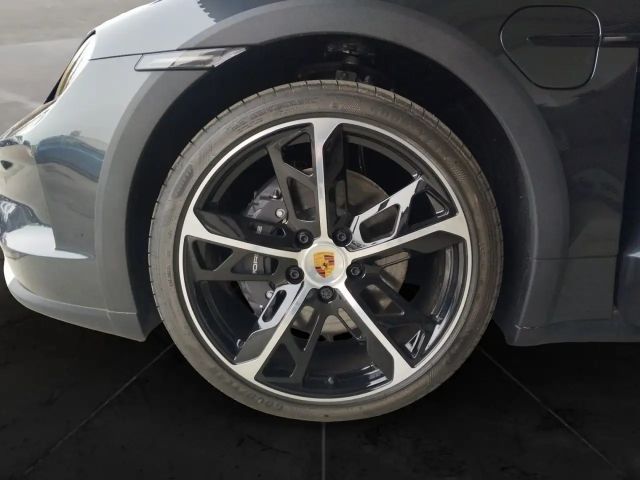 Porsche Taycan 4 Cross Turismo